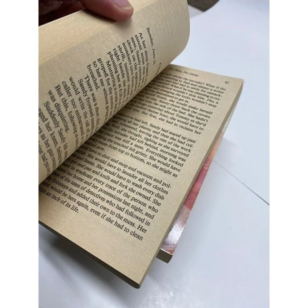 Books - Picture 4 of 10